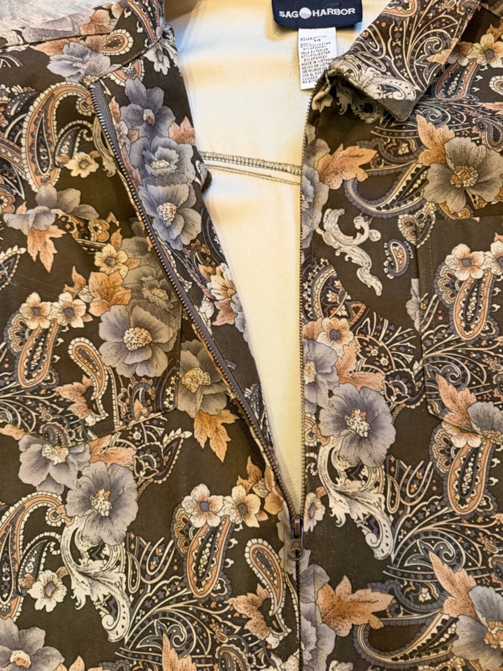Sag Harbor Floral Paisley Jacket in Olive, Tan & Gray - Picture 4 of 6